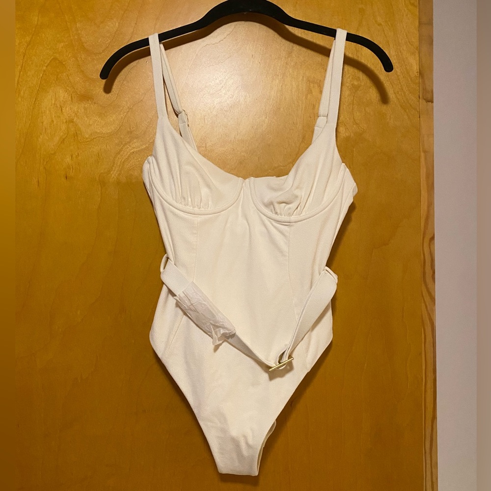 Gorgeous WeWoreWhat bathing suit. Never worn before! Return window expired.